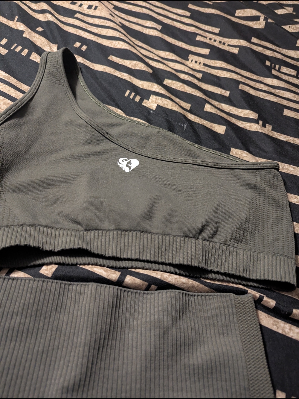 Women's Best One-Shoulder Athletic Shorts Set - Olive